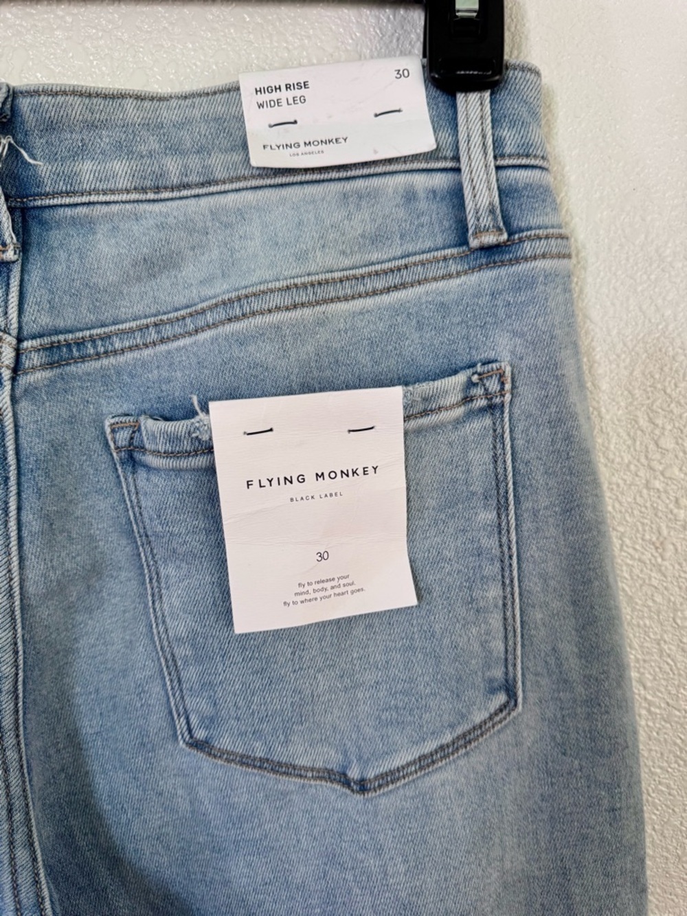 Flying Monkey High Rise Wide Leg Distressed Jeans Light Wash Size 30 NWT - Picture 12 of 15